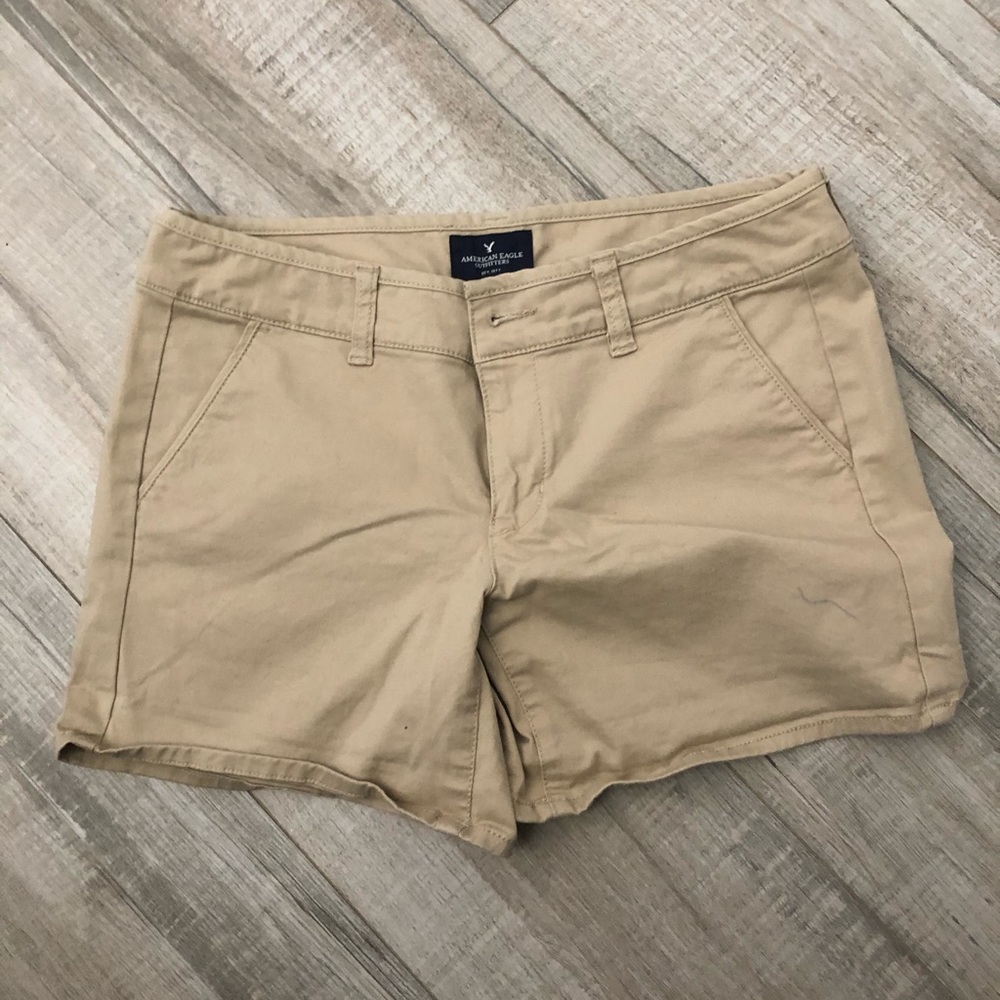 American eagle midi cargo shorts